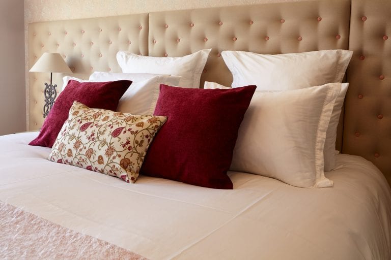 BOWHILL_BB_Bedroom2PillowDetails SMALL