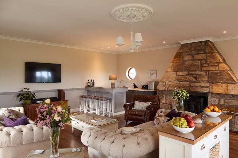 BOWHILL_BB_Lounge SMALL
