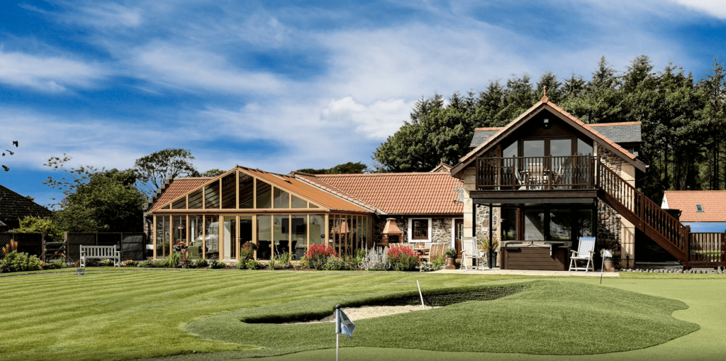 hawkswood country estate