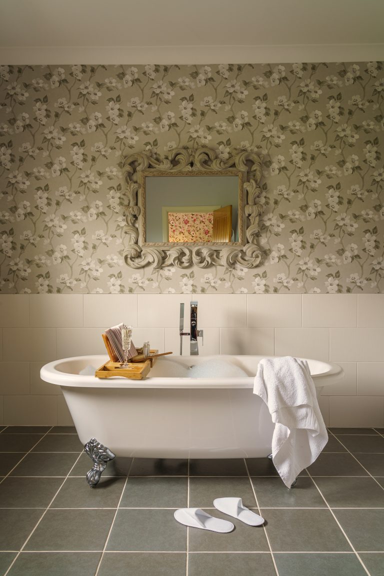 Bowhill House Bedroom 3 en-suite