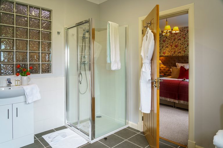 Bowhill House Bedroom 3 en-suite